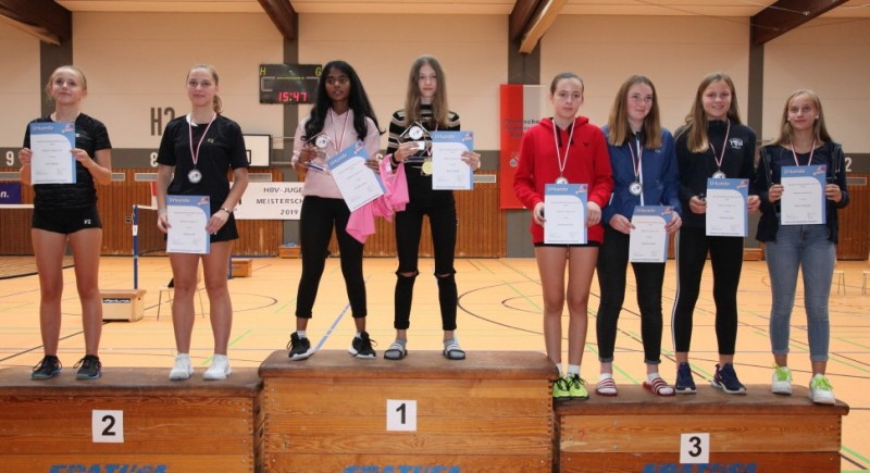 2019-09-22-HBV-Meisterschaft-U13-U19-in-Hofheim-Siegerehrung-MD-U15-Josefine-Hof