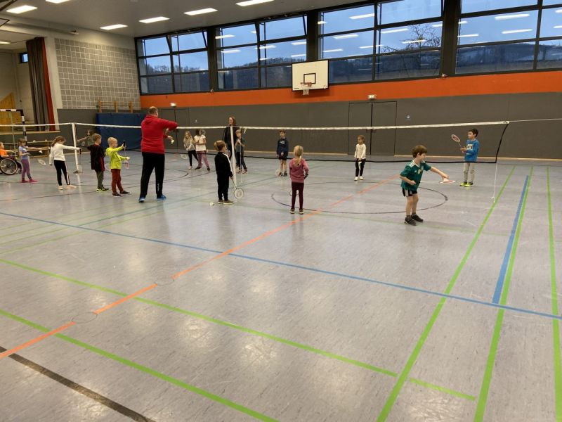 2021-12-10-Vorstellung-Sichtung-Badminton-Schule-am-Brunnen-Dillenburg-Frohnhausen-Angaben