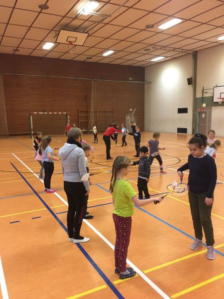 2022-12-12-Badminton-Schulsichtung-Grundschule-Manderbach