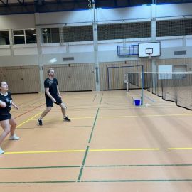 2023-11-19-Josefine-Hof-Niklas-Molzberger-Mixed-in-Aktion