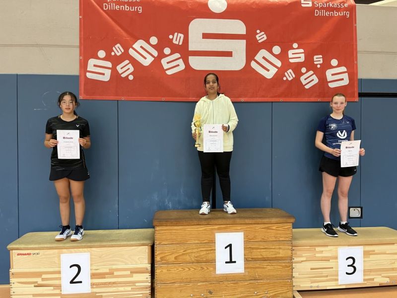 2024-09-07-Badminton-Bezirksmeisterschaften-Dillenburg-Siegerehrung-ME-U15-3.-Mia-Ax