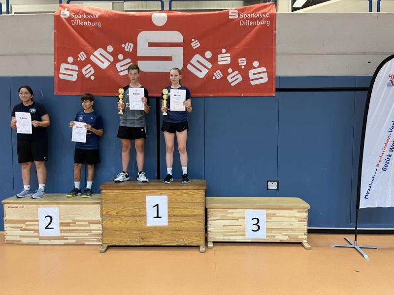 2024-09-08-Badminton-Bezirksmeisterschaften-Dillenburg-Siegerehrung-Mixed-U15
