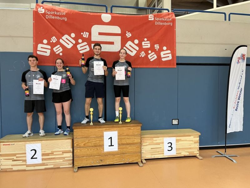 2024-09-08-Badminton-Bezirksmeisterschaften-Dillenburg-Siegerehrung-Mixed-U19