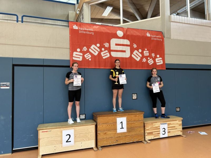 2025-08-30-Bezirksmeisterschaften-Dillenburg-DE-U19-2.-Leni-Feindler-3.-Amelie-Zwick